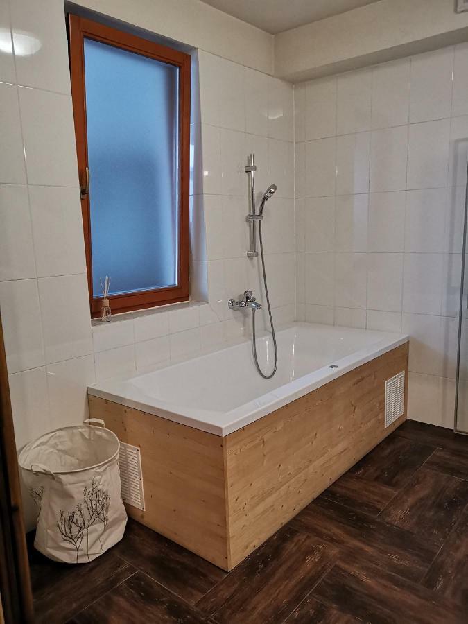 Family Apartment In Татранска Ломница Экстерьер фото
